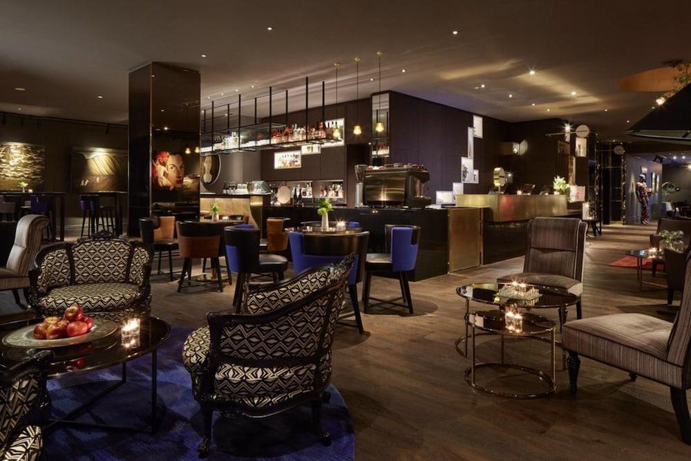 Museum Apartment Hotel, Independent Collection By Evt Wellington Exterior foto The Lounge at the InterContinental London - The O2